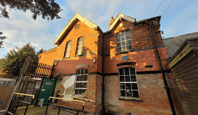 Ghost Hunt - The Haunted Railway Station